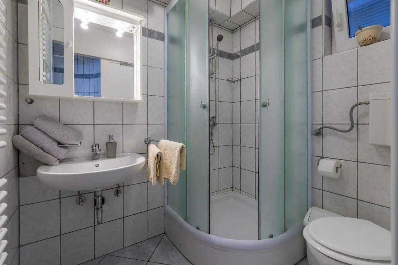 One-Bedroom Apartment In Crikvenica XVII Драмаль