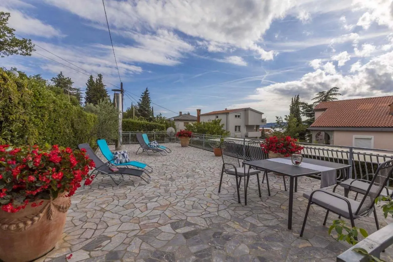 One-Bedroom Apartment In Crikvenica XVII Dramalj 0*,  Croaţia